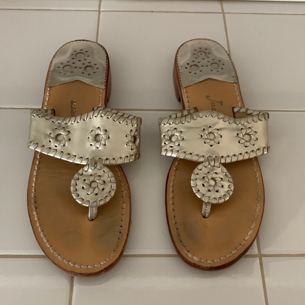 Jack Rogers platinum size 7
